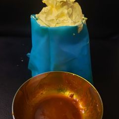 A picture of Organic Yellow Gel Food Colour.