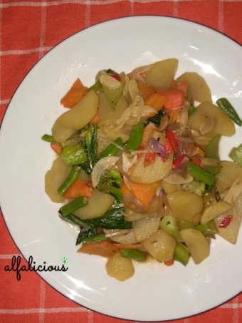 Langkah Gampang Membikin Resep Tumis Kentang Mix Vege 🍀 yang Sempurna Anti Ribet, Mantap