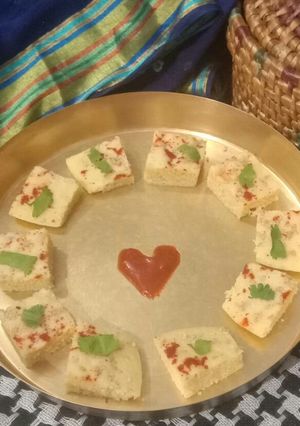 ઢોકળા (Dhokla Recipe In Gujarati) રેસીપી મુખ્ય ફોટો