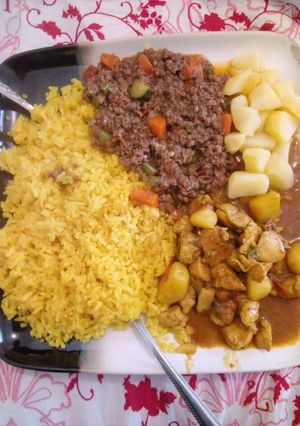 A picture of Turmeric Rice, minced meat and stewed potatoes.