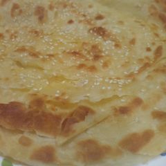 A picture of Lachay dar Till walay parathay.