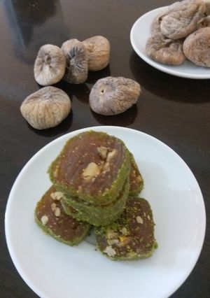 A picture of Fig burfi.
