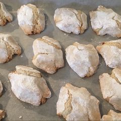 A picture of Ricciarelli.