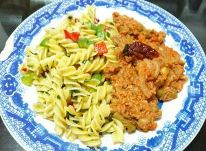 Una foto de Fusilli con atún