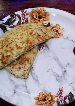 A picture of Egg paratha.