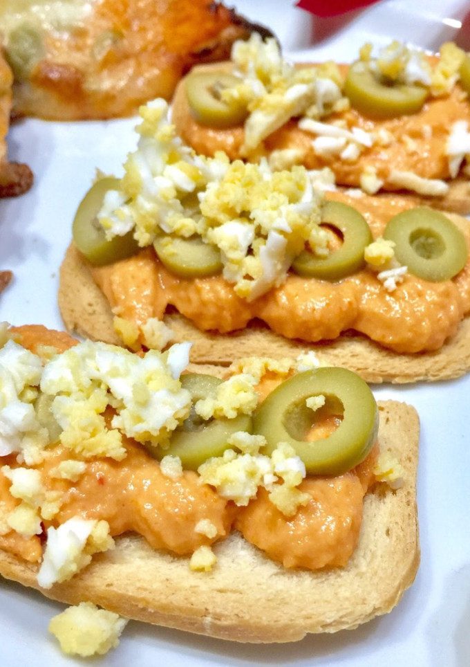 Una foto de Paté de atún y surimi