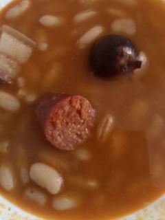Una foto de Fabada asturiana