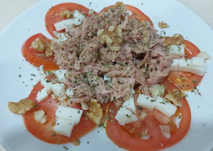 Aliño de tomate con queso y atún. Receta de Tere Comida Saludable- Cookpad