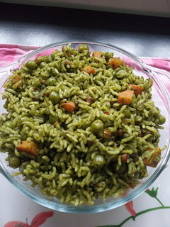 கீரை சாதம் (Keerai satham Recipe in Tamil) செய்முறை முக்கிய புகைப்படம்