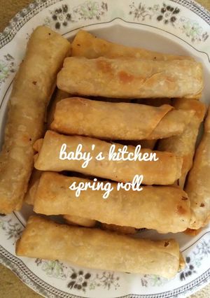 A picture of Homemade spring roll.