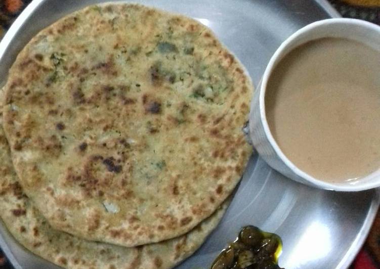 Gobhi Paranthe with chai