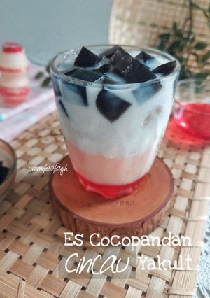 Foto resep Es Cocopandan Cincau Yakult