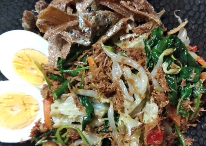 Gudangan (urap sayur matang)