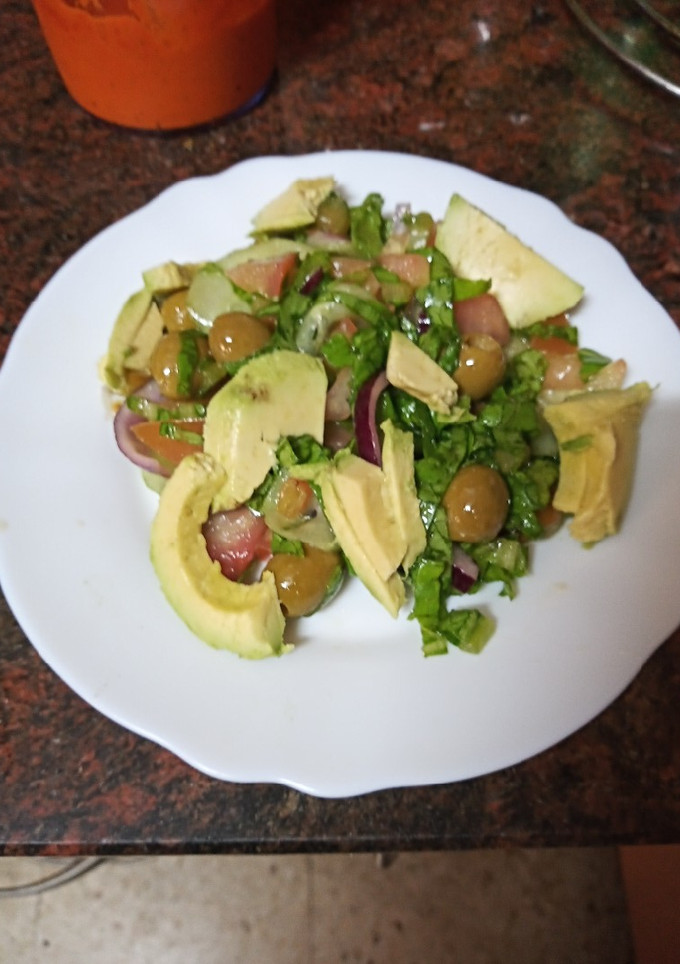 Una foto de Ensalada Gustosa