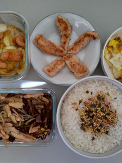 雞胸炒冬粉&蝦仁娃娃菜(電煎鍋) 的食譜成品照片