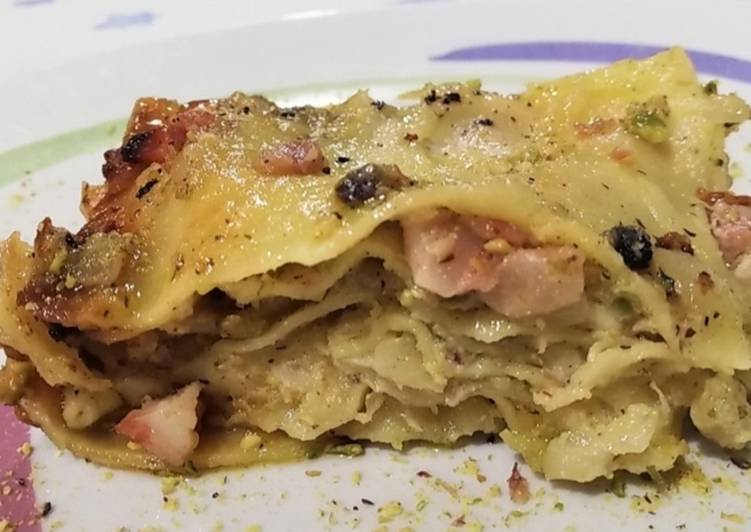 Step-by-Step Guide to Make Perfect Lasagne con Pancetta, Scamorza Affumicata e Pesto di Pistacchio