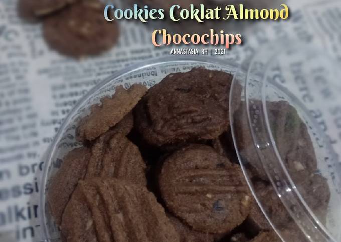 Cookies Coklat Almond Chocochips