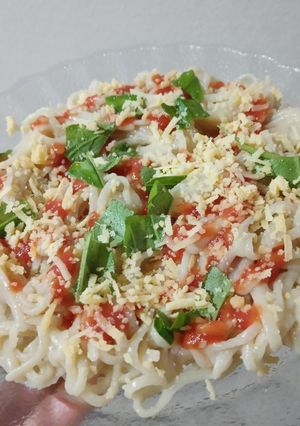 Una foto de Fideos con albahaca!!!