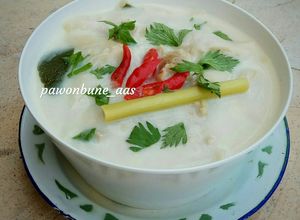 Foto resep Tom Kha Gai (Thai Coconut Chicken Soup)