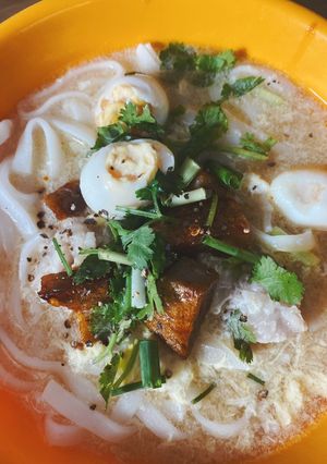 Hình của món Bánh canh chả cá+ sườn non.