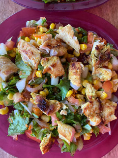 Una foto de Ensalada de pollo 🥗