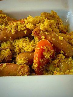 Una foto de Cuscús de salchichas