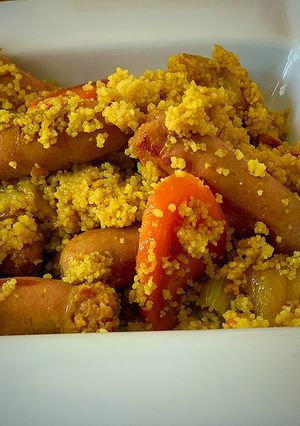 Una foto de Cuscús de salchichas