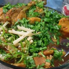 A picture of Chicken karahi.
