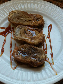 Una foto de Torrijas de chocolate y caramelo