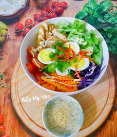 bắp cải tím và cà chua salad
