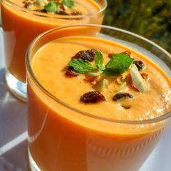 A picture of Papaya Carrot Smoothie.