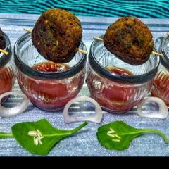 A picture of Spinach Paneer Balls.