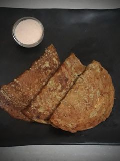 मोड आलेल्या मुगाचे घावन (Sprouted Moong Ghavan Recipe In Marathi) रेसिपी चे मुख्य फोटो 