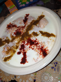 A picture of 3 color dahi barey.