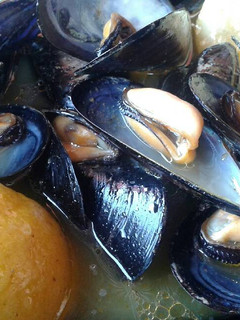 Una foto de Mejillones al vapor