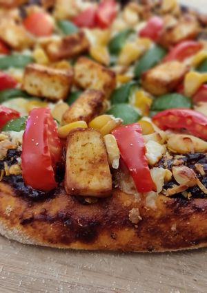 A picture of Cheese burst pizza.