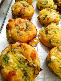 Una foto de Muffins de repollo y lechuga