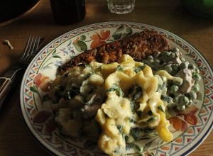 Foto principal de Almuerzo de viernesss, salsa amarilla, sachettinis al formagio, caballa ahumada y ensarladittta