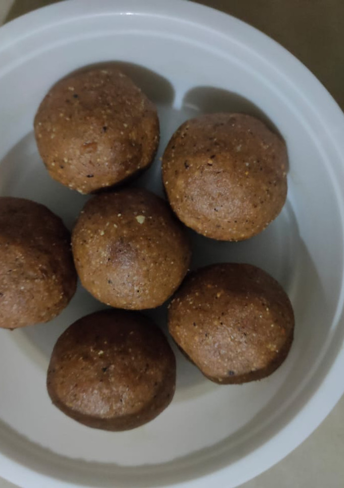 நிலக்கடலை உருண்டை செய்முறை முக்கிய புகைப்படம்