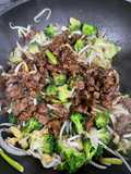 Chop suey con carne