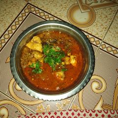 A picture of Chicken curry.