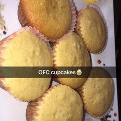 A picture of Vanilla cupcake.
