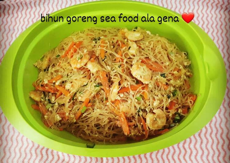 Bihun goreng seafood
