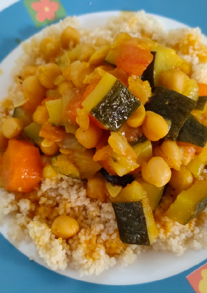 Una foto de Cuscús amb verdures