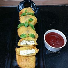 A picture of Minty Paneer Fritters.