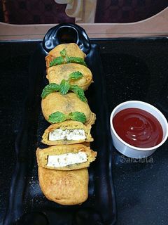A picture of Minty Paneer Fritters.