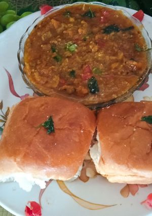 A picture of Bombay style special tasty pav bhaji.