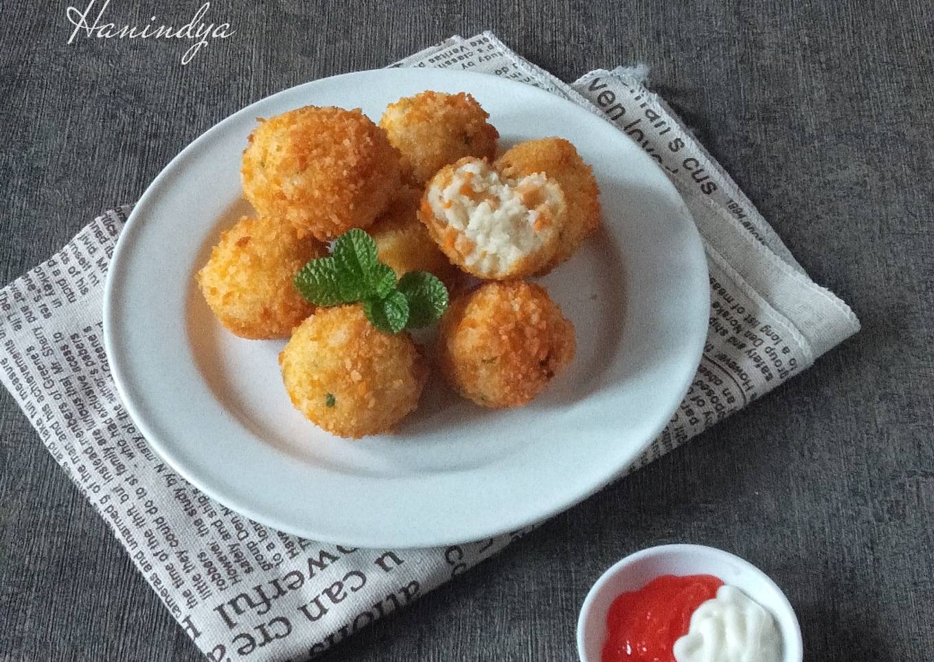 Bitterballen Nasi