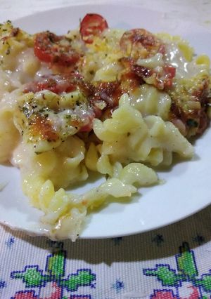Una foto de Fideos con salsa blanca al horno