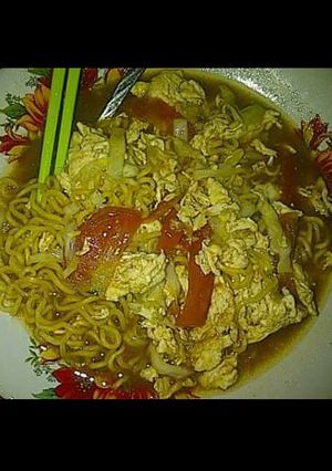 Foto resep Mie Tumis Tomat / mie tek tek